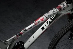 Dyedbro Chainsaw Black Red Matt