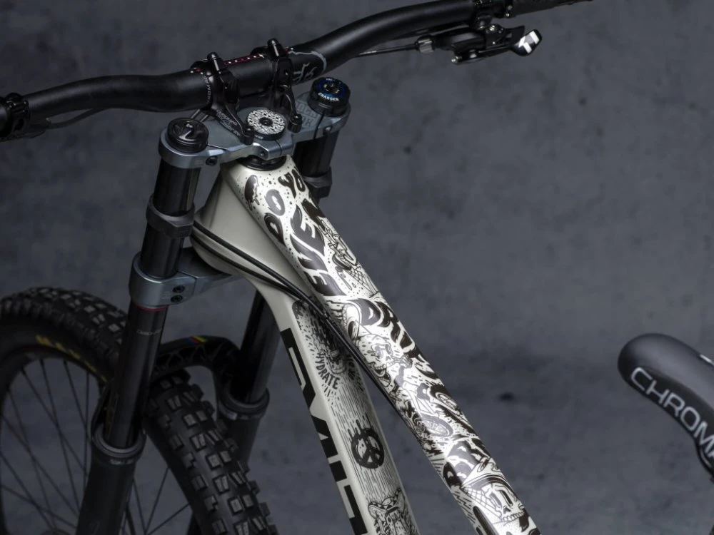 Dyedbro Fluor Black 3 Dyedbro Fluor Black